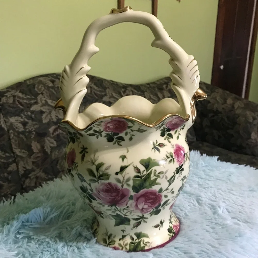 The Ivory & Roses Series Porcelain Vase Basket 12